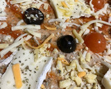 Foto del paso 10 de la receta: 1-Masa de coliflor para pizza. 2- Pizza con base de coliflor, cherrys y quesos