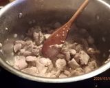 Tejszínes-tejfölös zúzagulyás recept fázis 2 fotója