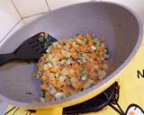 Foto langkah ke 2 dari resep Risol Isi Sayur.