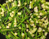 Foto del paso 1 de la receta: Revuelto de setas y huerta