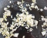 Foto del paso 3 de la receta Bacalao infusionado con verduritas, acelgas y ajos chips