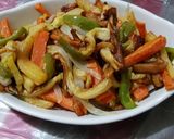 صورة لخطوة 9 من وصفة سلطه المقالي 🍆🥕