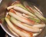 Foto del paso 3 de la receta Crema de calçots con aire de romesco