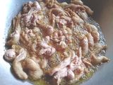 หนังไก่ทอดกรอบ สูตรน้ำมันไม่กระเด็น