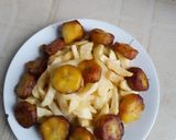 A picture of step 1 of Chips plantain.
