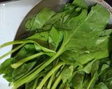 A picture of step 1 of Punjabi Palak Paneer.