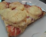 صورة لخطوة 5 من وصفة بيتزا 🍕 السجق 😋😋