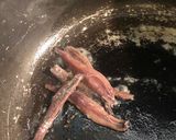 A picture of step 3 of Linguine puttanesca 🍝.