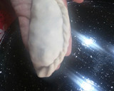 Foto del paso 7 de la receta: Empanada de carne cortada a 🔪 cuchillo