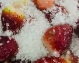 A picture of step 2 of Fresh Strawberries 🍓 juice.
