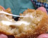 Foto langkah ke 9 dari resep Bitter ballen mozzarella ala Dee😍.
