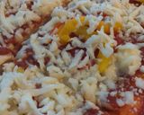 A picture of step 20 of Cold Topping "Pittsburgh-Style" Tray Pizza.