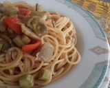 Foto del paso 3 de la receta: Espaguetis integrales con alcachofas y tomates cherry