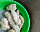 Foto langkah ke 3 dari resep Pempek ikan mas(isi sosis dan telur).