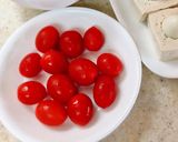Hình bước làm 2 của món Đậu hũ nhồi trứng cút sốt cà chua🍅