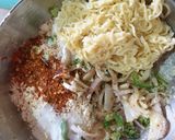 A picture of step 1 of Noodles pakora.