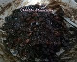 Foto langkah ke 4 dari resep Shrimp Jjajangmyeon (Korean Black Bean Noodles).