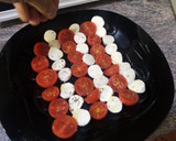 Foto del paso 3 de la receta: Ensalada de tomate y mozzarella en 9 minutos