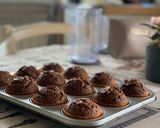 Foto del passaggio 3 della ricetta Cupcake soffici e veloci halloween