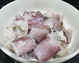 Hình bước làm 1 của món Mực xào