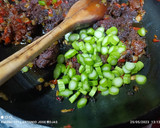 Foto del paso 3 de la receta: Habitas con verduras, morcilla y sobrasada