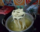 Foto langkah ke 4 dari resep Ramen Kuah Susu.