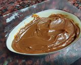 Foto del paso 2 de la receta: Huevo de Pascua plano y relleno con dulce de leche