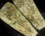 Foto del paso 3 de la receta: Berenjenas a la plancha con ensalada de arroz, huevo y lentejas..