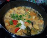 Foto langkah ke 6 dari resep Sambel Goreng Kikil Tahu Kuah Santan.