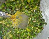 A picture of step 5 of Bhindi fry.