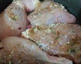 Foto del paso 3 de la receta: Pollo a la mostaza y al limón con papas