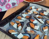 Foto del paso 5 de la receta: Mejillones gratinados con queso fresco de cabra