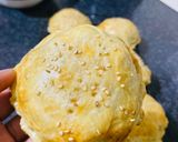 A picture of step 8 of Burger Pies.