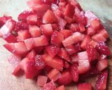 Foto langkah ke 1 dari resep Homemade Strawberry Yoghurt Ice Cream.