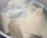Foto del paso 3 de la receta: Canelones con carne del caldo