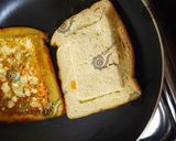 A picture of step 5 of Soyayyan bread da qwai.