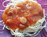 Foto langkah ke 2 dari resep Spaghetti Sosis Kilat.