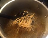 Foto del paso 3 de la receta: Spaghetti con salchicha