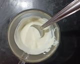 A picture of step 2 of Muesli-gulkand chocolates.