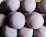 Foto langkah ke 4 dari resep Bola - Bola ubi.
