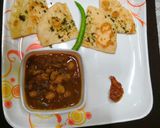 A picture of step 10 of Chole Kulche.