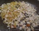 Foto del passaggio 2 della ricetta Tagliolini alle vongole e zucchine "ammuddicati"