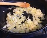 Une image de l'étape 4 de Panais au bouillon de gambas et romarin frais.