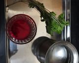A picture of step 1 of Rose-Mint Juice.