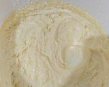Foto langkah ke 1 dari resep Butter cookies renyah tanpa telur.