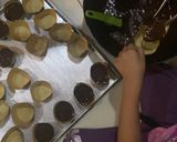 Gambar langkah 4 resipi Muffin Coklat.