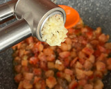 Foto del paso 3 de la receta: Salsita de tomate troceado congelado