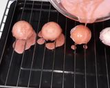 A picture of step 10 of Strawberry Glaze Dome.
