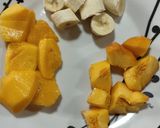 Φωτογραφία βήματος 2 της συνταγής Smoothie με ροδάκινο, νεκταρίνι, κεράσια