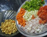 A picture of step 1 of Mocha Koda Salad [Field Bean Delight].
